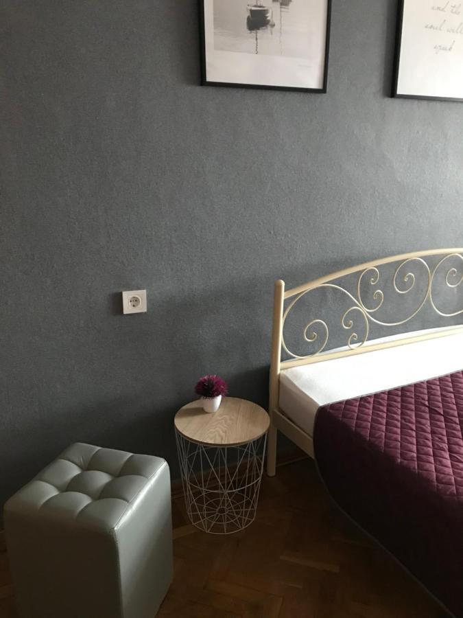 Apartment For A Pleasant Stay Odesa Exterior foto